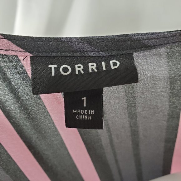 Torrid Stripped Wrap Blouse Size 1 (14-16) - Picture 6 of 9